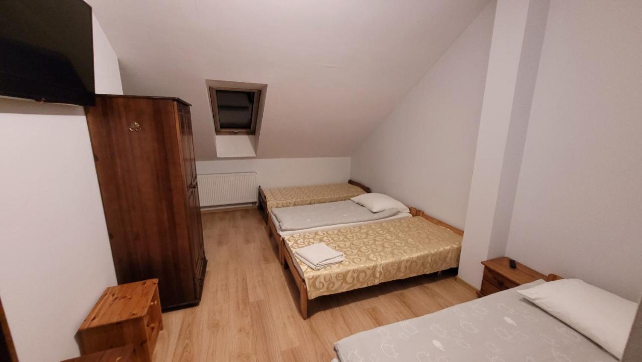 Zlota Roza Hotel Sedziszow Екстериор снимка
