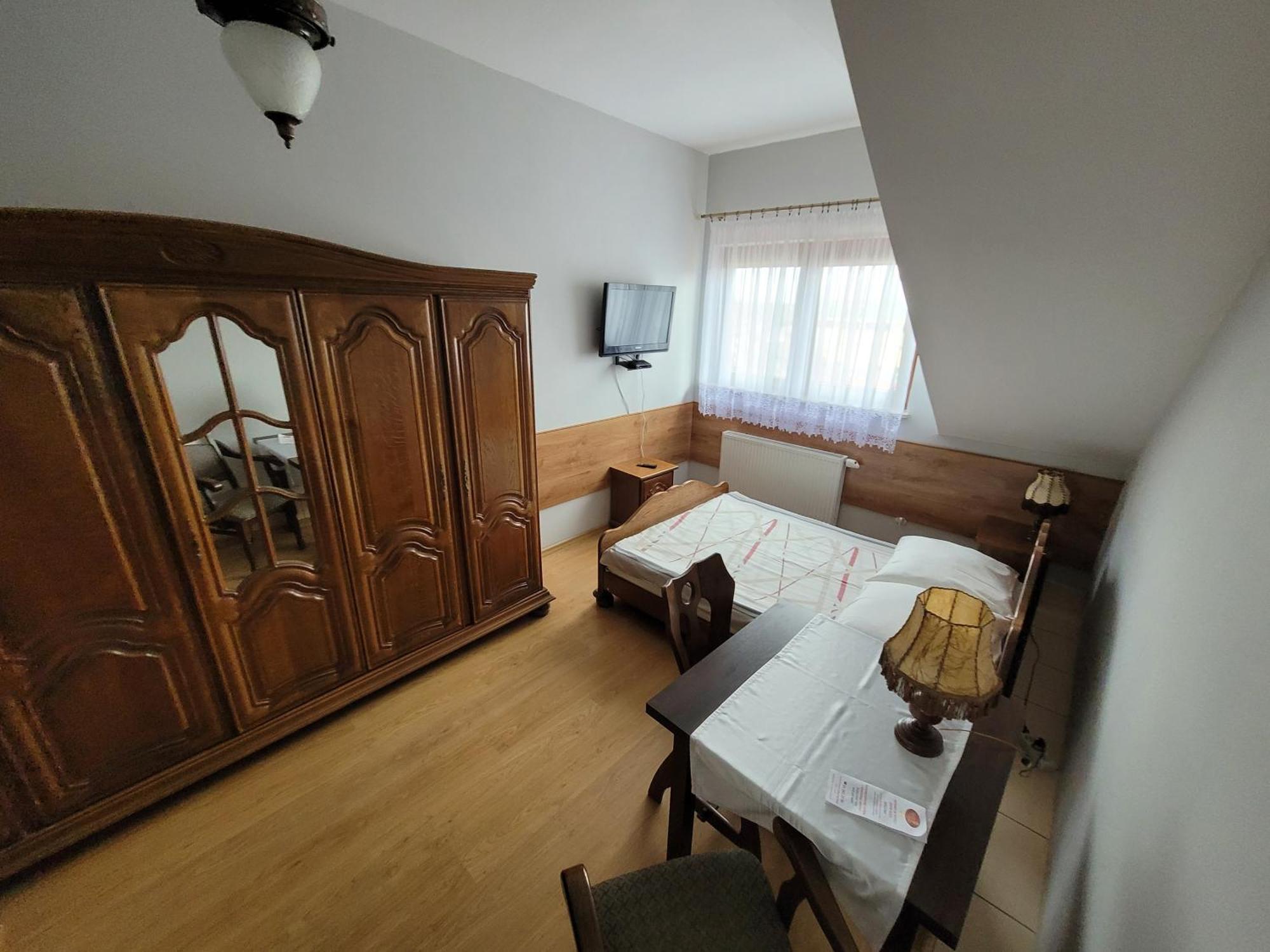Zlota Roza Hotel Sedziszow Екстериор снимка