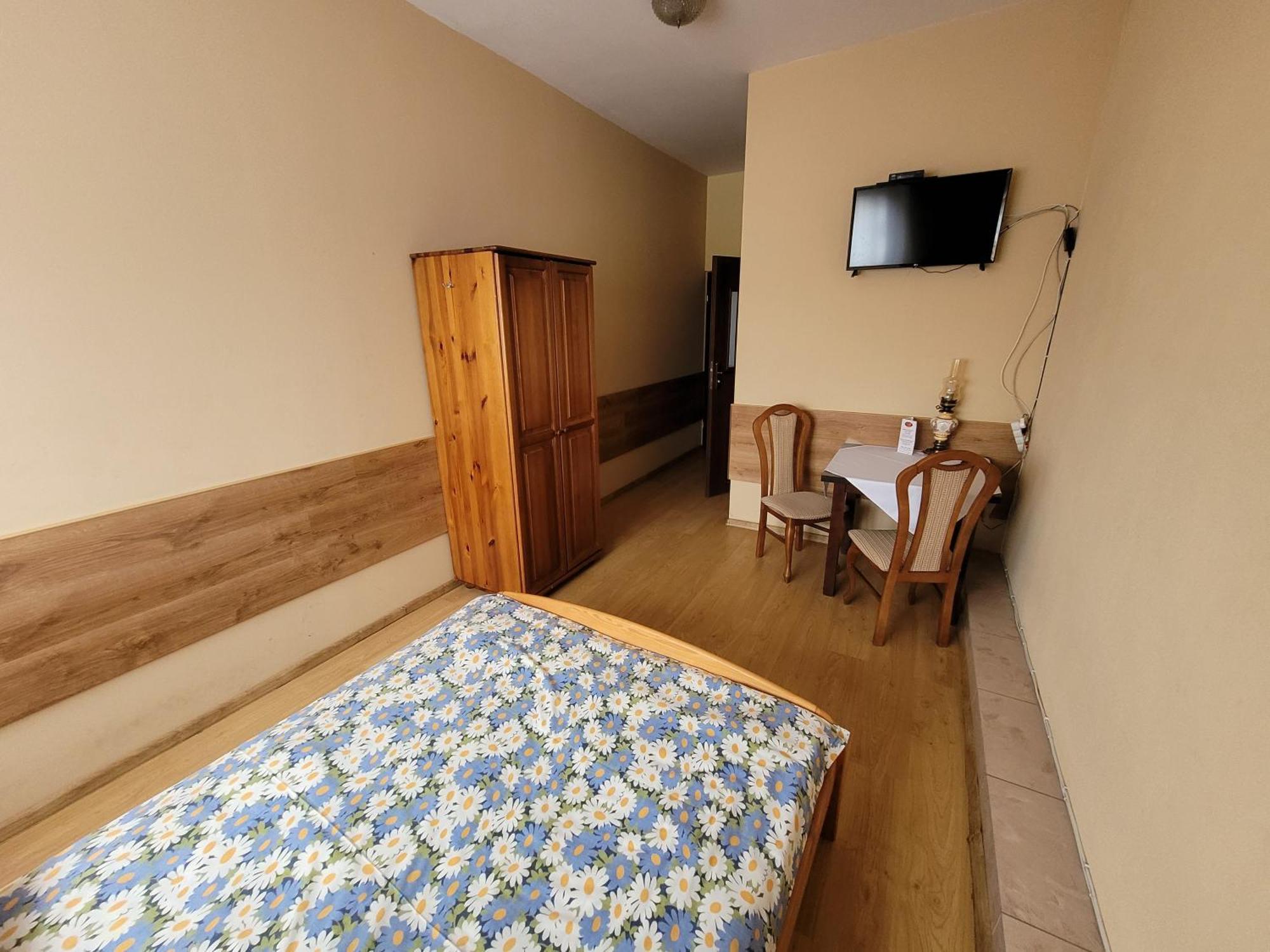 Zlota Roza Hotel Sedziszow Екстериор снимка