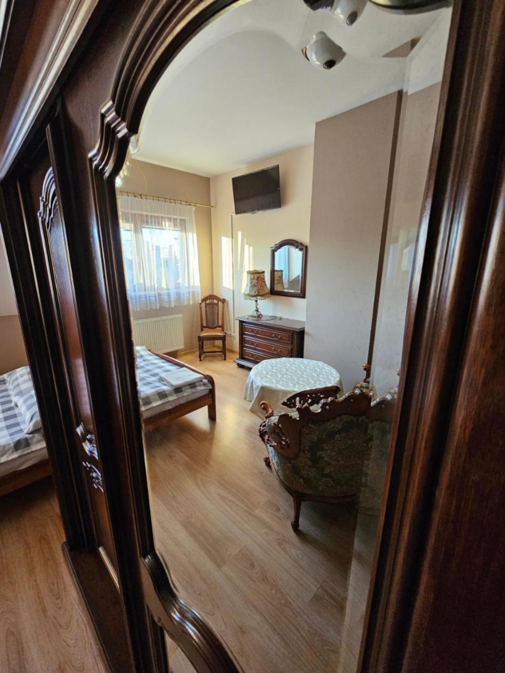 Zlota Roza Hotel Sedziszow Екстериор снимка